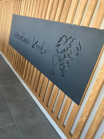 Straußwirtschaft Weinbau Koob — Gondeln im Freien